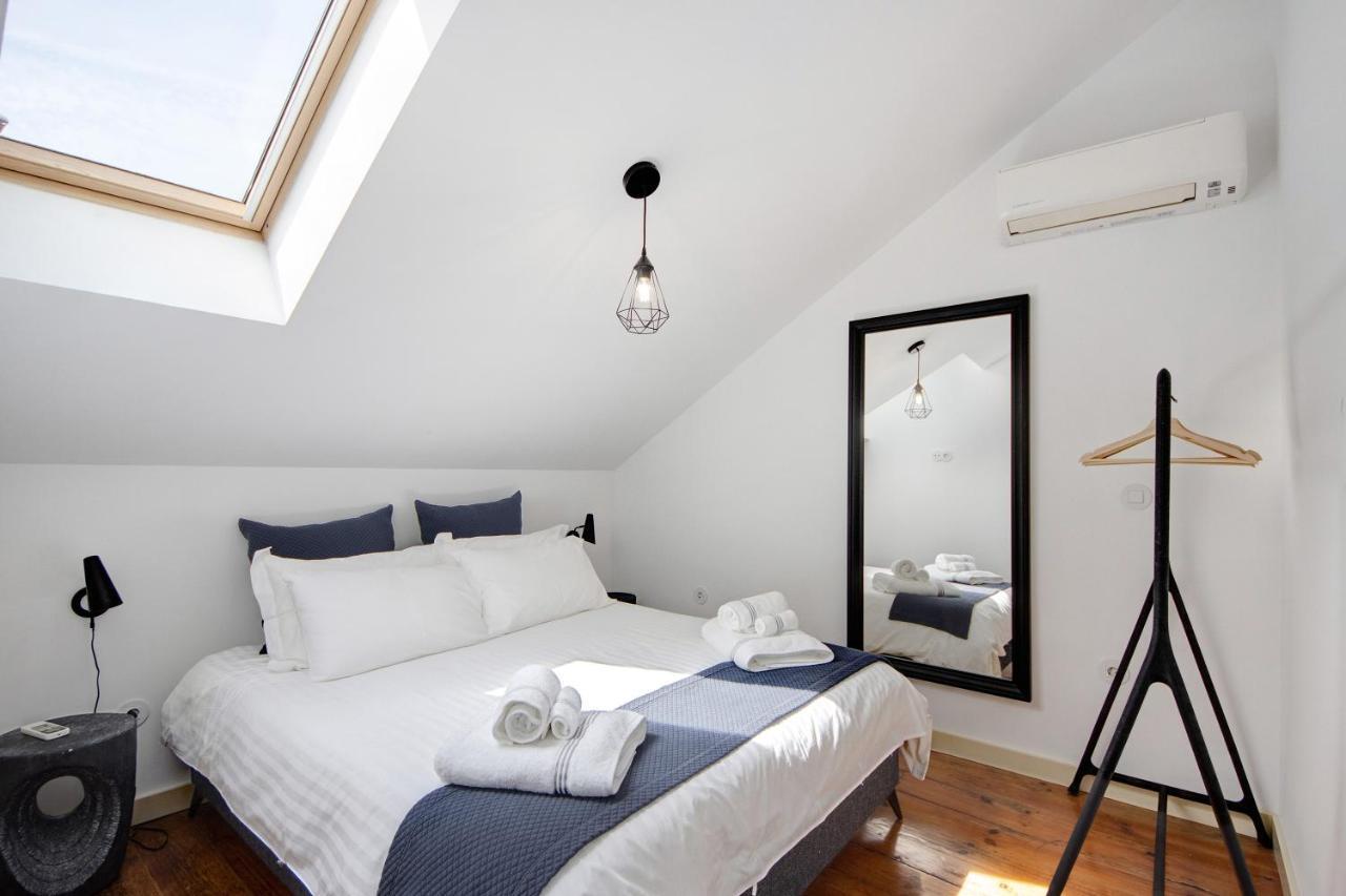 Appartamento Crooked Floor House - Attic OOporto Esterno foto